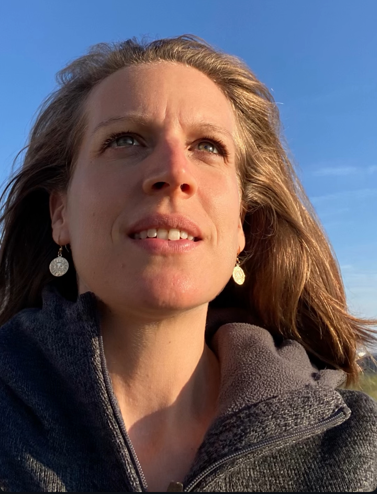 johanna reinke schaut in die Ferne